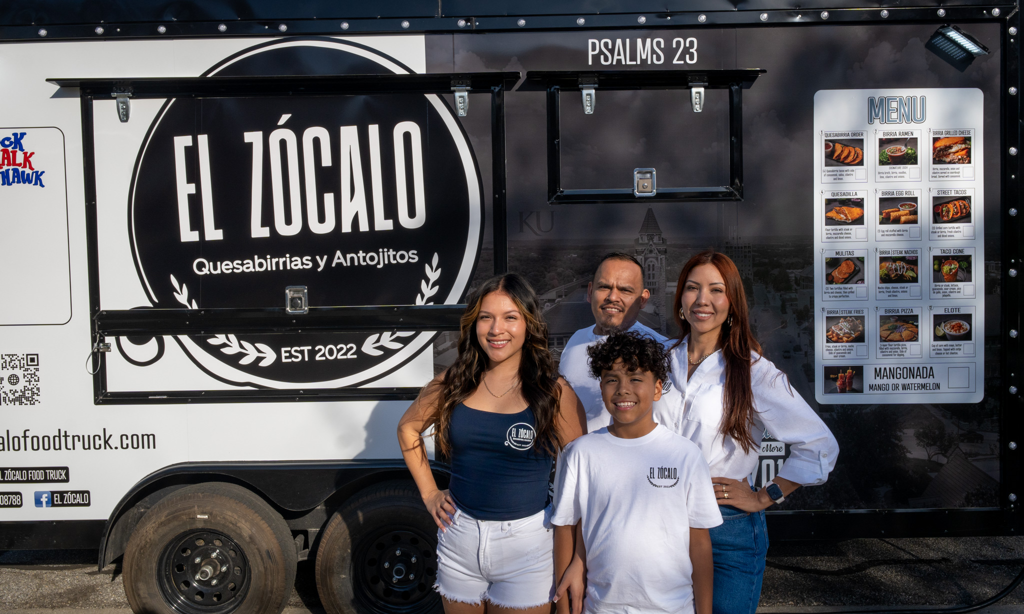 EL Zócalo Food truck is a family owned business